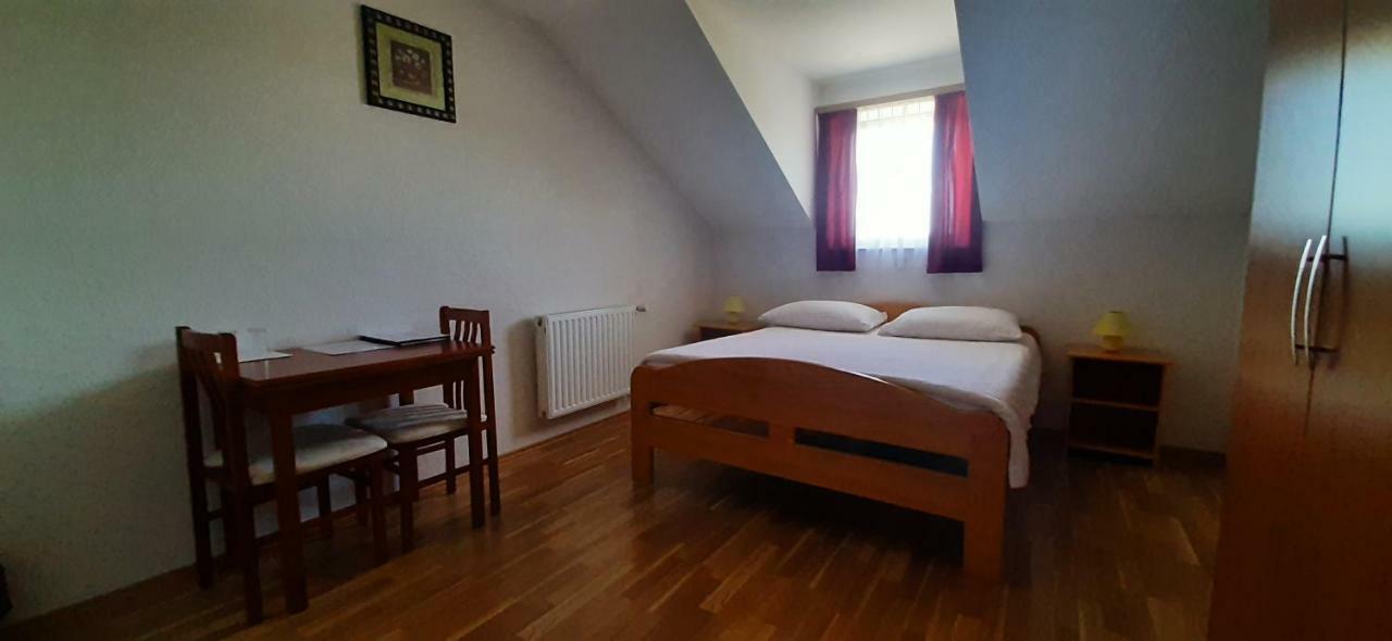 Rooms Jure Sabljak Grabovac  Exterior foto