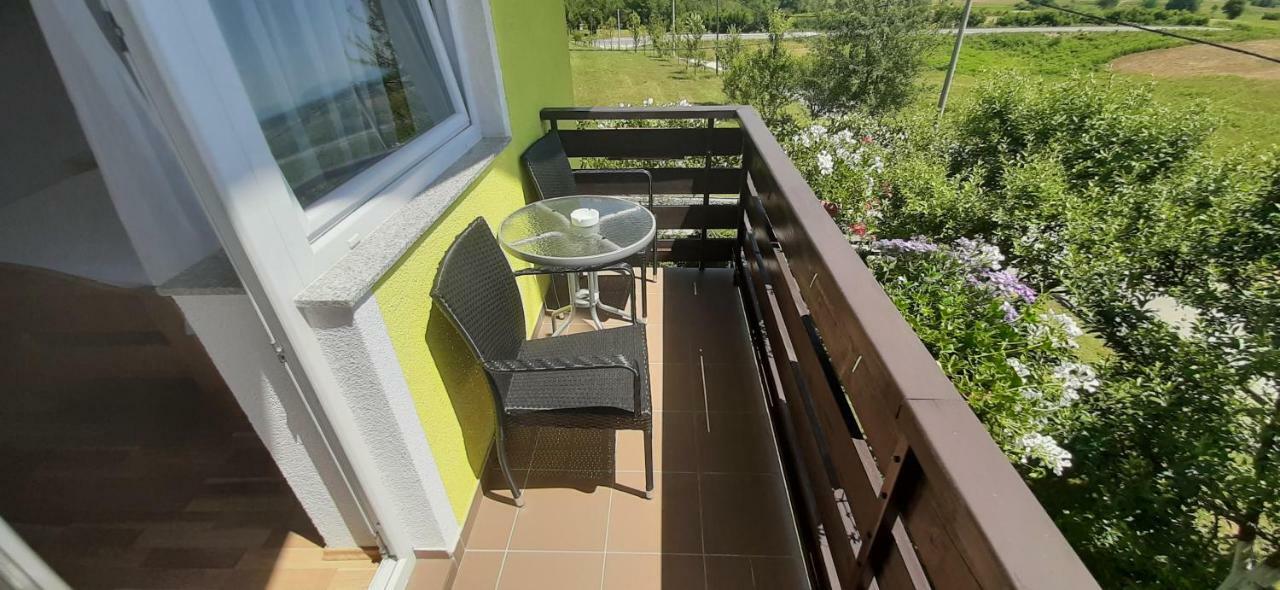 Rooms Jure Sabljak Grabovac  Exterior foto